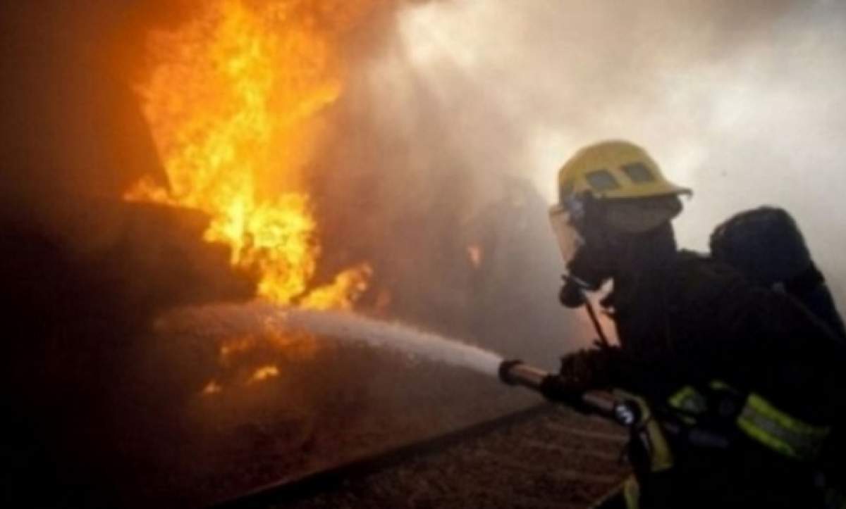 Incendiu puternic la un salon de masaj din Arad