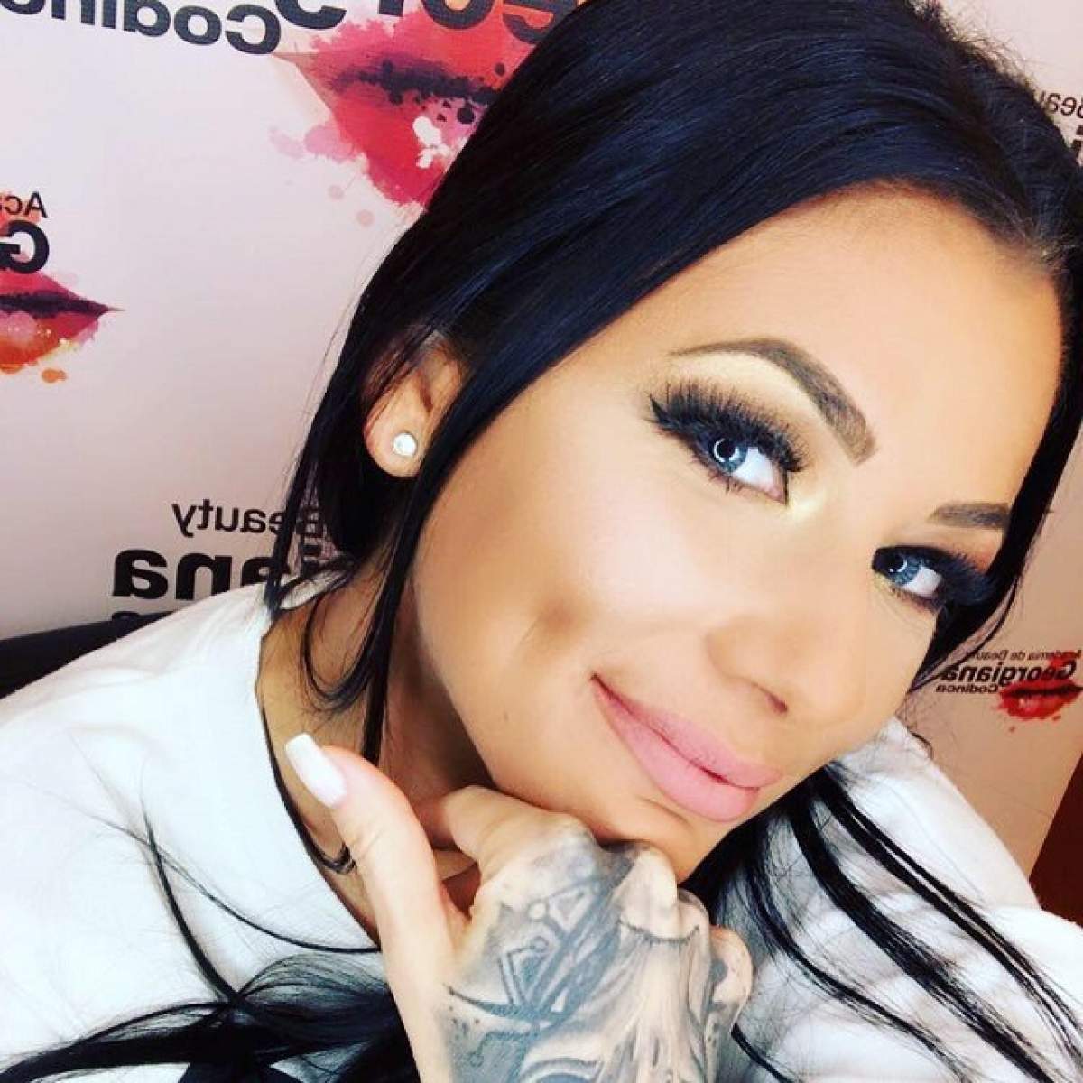 FOTO / Nici bine n-a anunţat că are o nouă relaţie, că a şi călcat strâmb! Roxana Vancea a comis-o