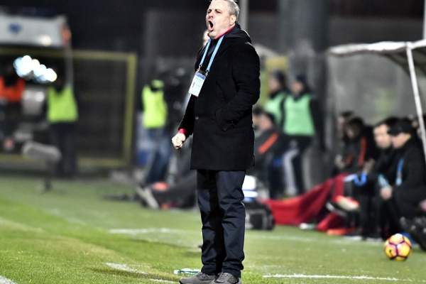 Ca la noi, la nimeni! Astra l-a reclamat pe Marius Şumudică pentru că a scandat împotriva Stelei şi îi cere o căruţă de bani!