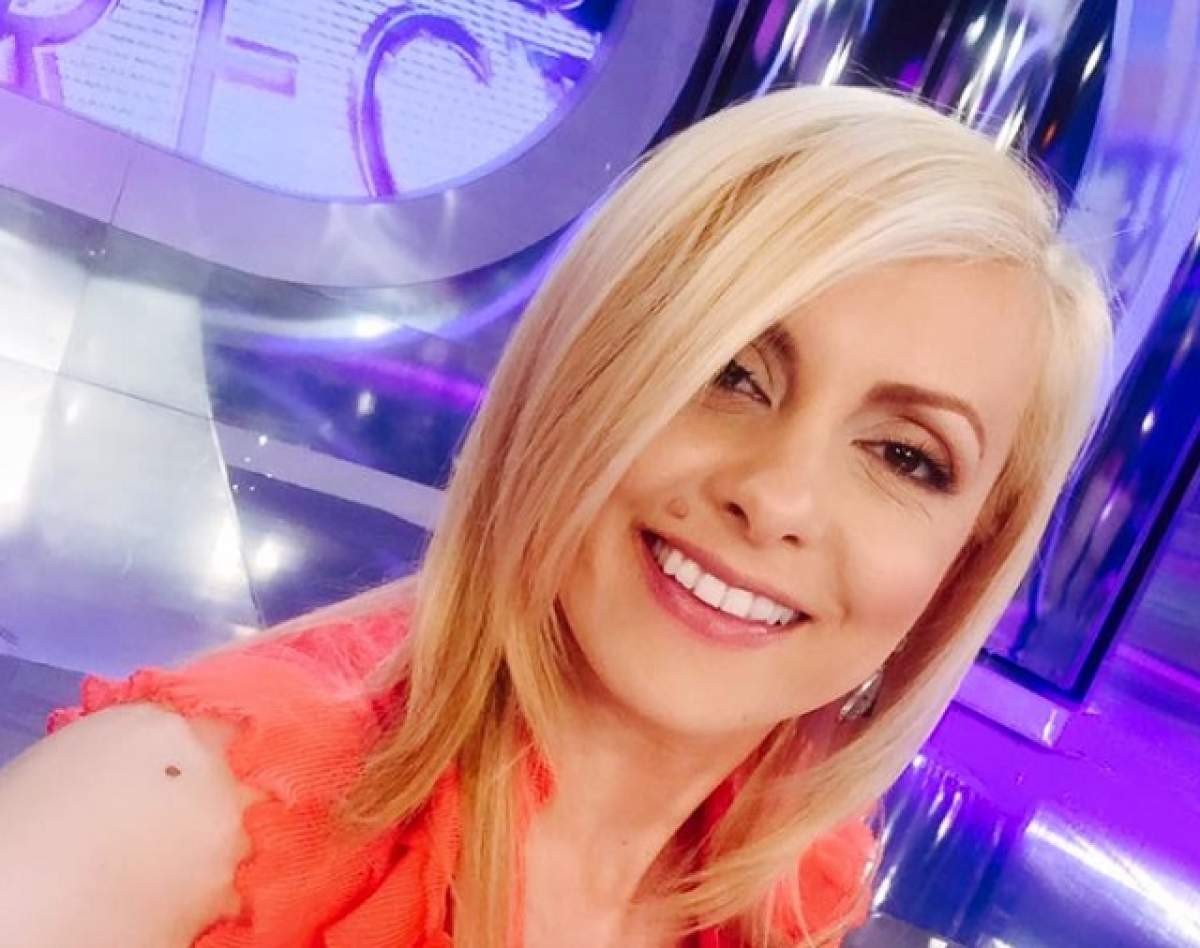 Simona Gherghe a împodobit bradul! L-a pozat, iar oamenii au fost cuceriţi pe loc