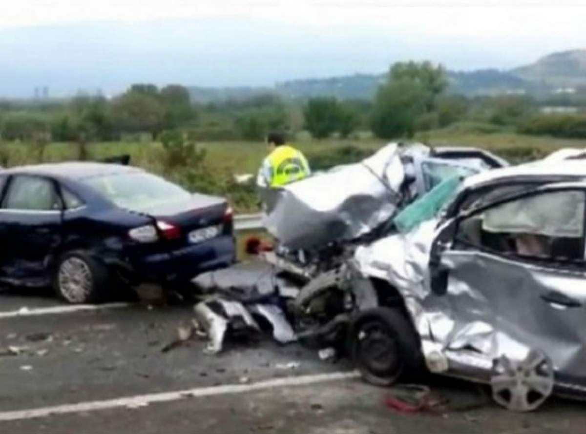 ACCIDENT teribil pe DN2! Traficul este total blocat