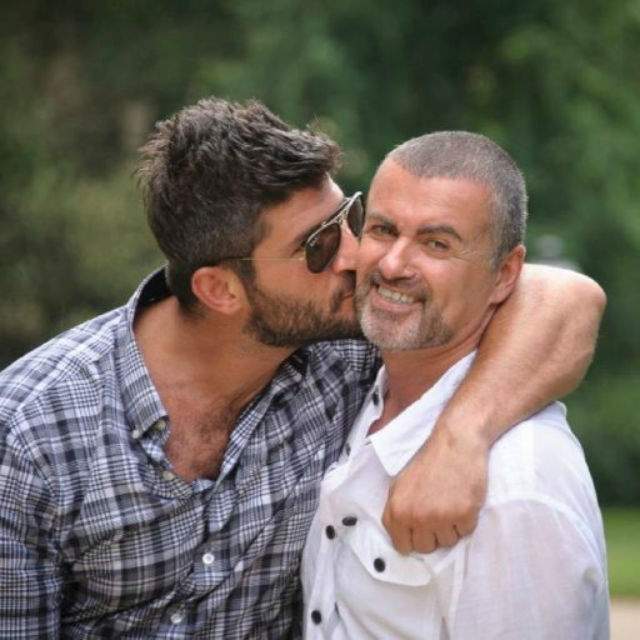 Iubitul lui George Michael, declaraţii terifiante după ce cântăreţul s-a stins din viaţă: "L-am găsit mort în pat!"