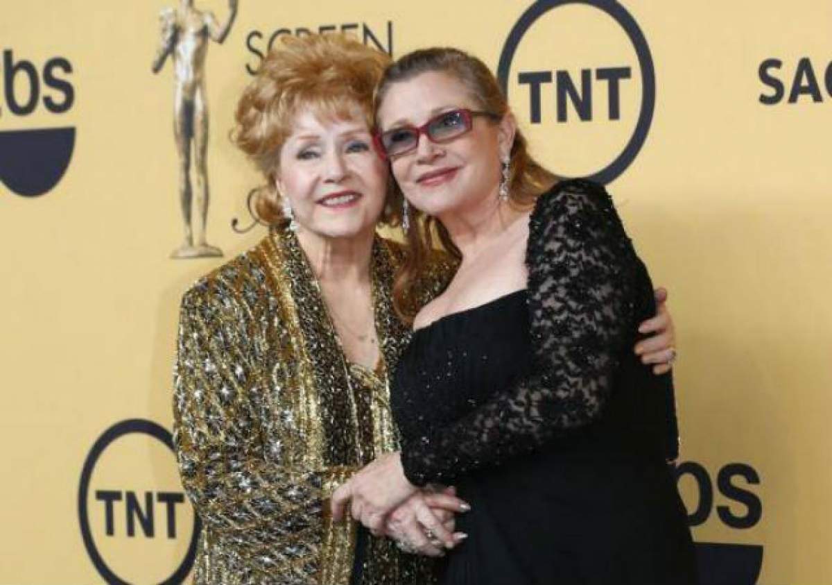 Tragedie după tragedie! Debbie Reynolds, mama regretatei Carrie Fisher, s-a stins din viaţă la o zi după moartea fiicei ei! "Vreau să fiu cu ea"