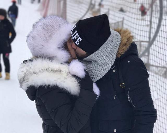 FOTO / După ce au dat de bănuit că aşteaptă un copil, Elly şi Cristian de la "Mireasă pentru fiul meu" sărbătoresc la munte