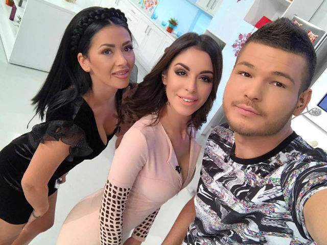 FOTO / Primele imagini cu noua formulă de la "Star matinal". Bote, bătut de Natalia Mateuţ şi Raluca Dumitru