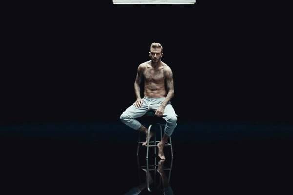 VIDEO EXPLOZIV / Incredibil! Tatuajele lui David Beckham au prins viaţă!