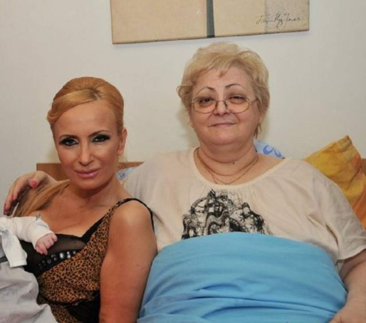 VIDEO / Mama Danielei Gyorfi i-a trimis un mesaj emoţionant din lumea spiritelor! Reacţia cântăreţei când a aflat că este în pericol