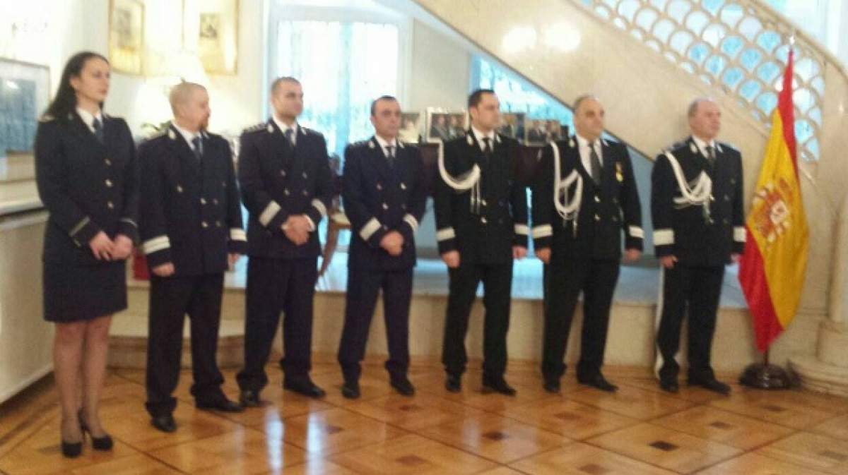 Poliţişti români decoraţi după ce au prins un spaniol bănuit de două crime