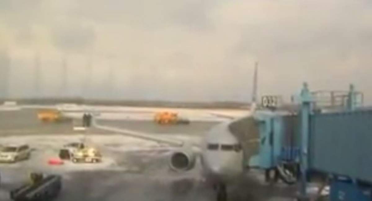 VIDEO /  Incident bizat pe un aeroport din SUA! Două avione s-au ciocnit în timp ce se aflau la sol