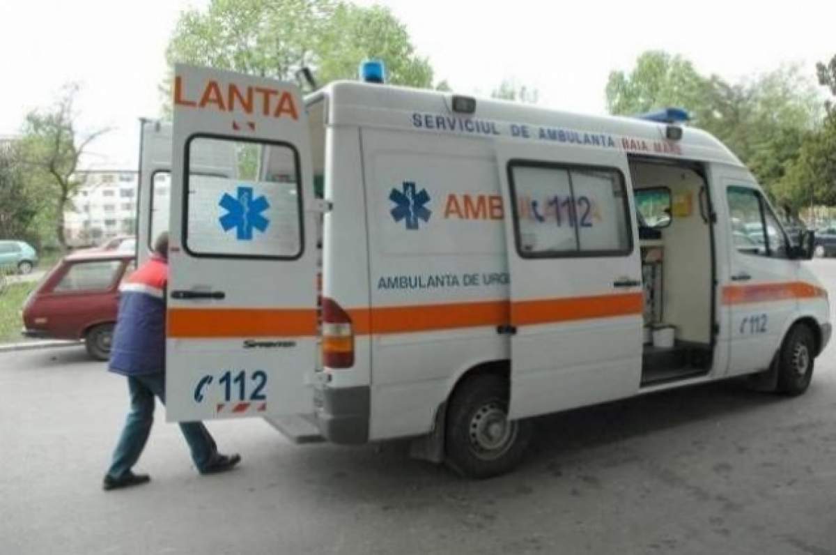 Accident în Constanţa! Cinci copii au ajuns la spital după ce microbuzul în care se aflau a fost lovit de o maşină