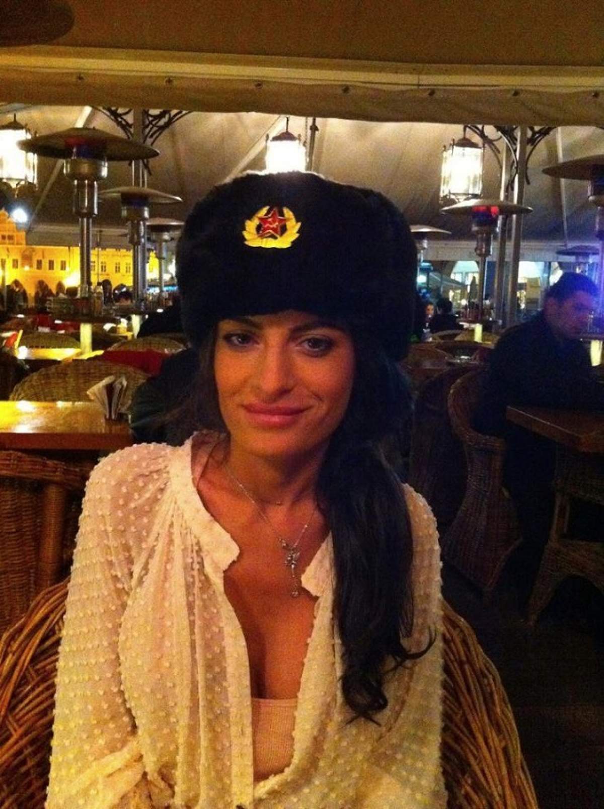 VIDEO / Şi-a făcut implant fesier în zadar! Gabriela Cristoiu suferă din dragoste! "Mă gândesc să-mi schimb orientarea sexuală"