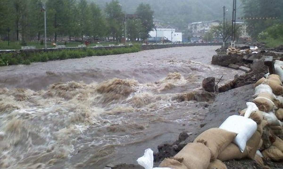 Avertizare meteo de ultimă oră! A fost emis cod galben de inundații