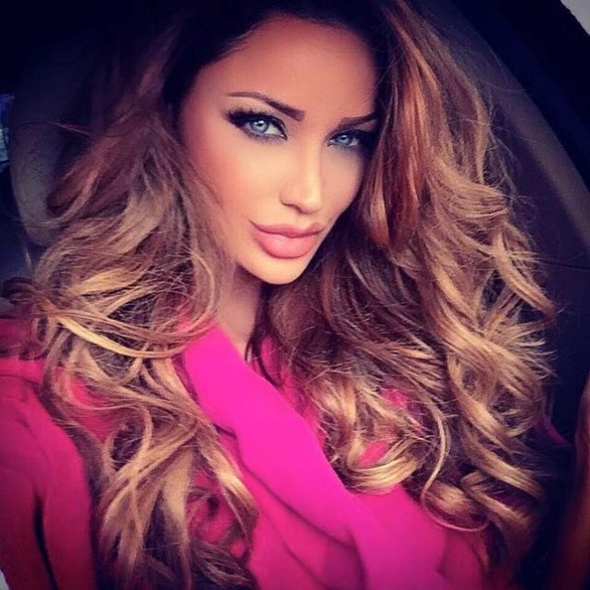Bianca Drăguşanu şi-a făcut un selfie în maşină, dar fanii au criticat-o: "Buzele sunt exagerate!"