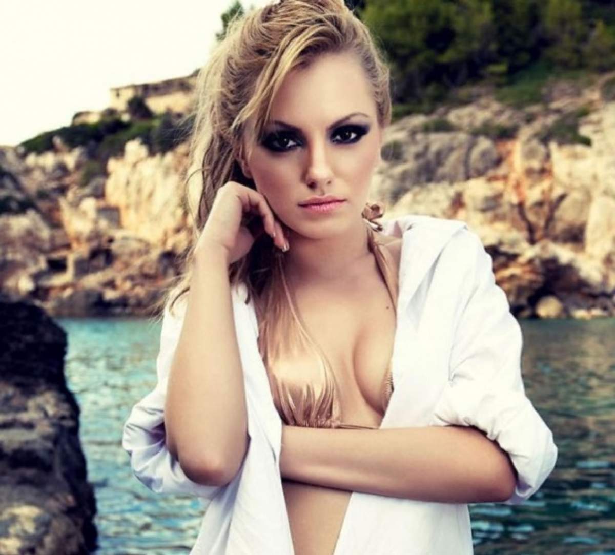 Succes total pentru Alexandra Stan! Şi-a lansat un videoclip super HOT pentru piesa "Balans"