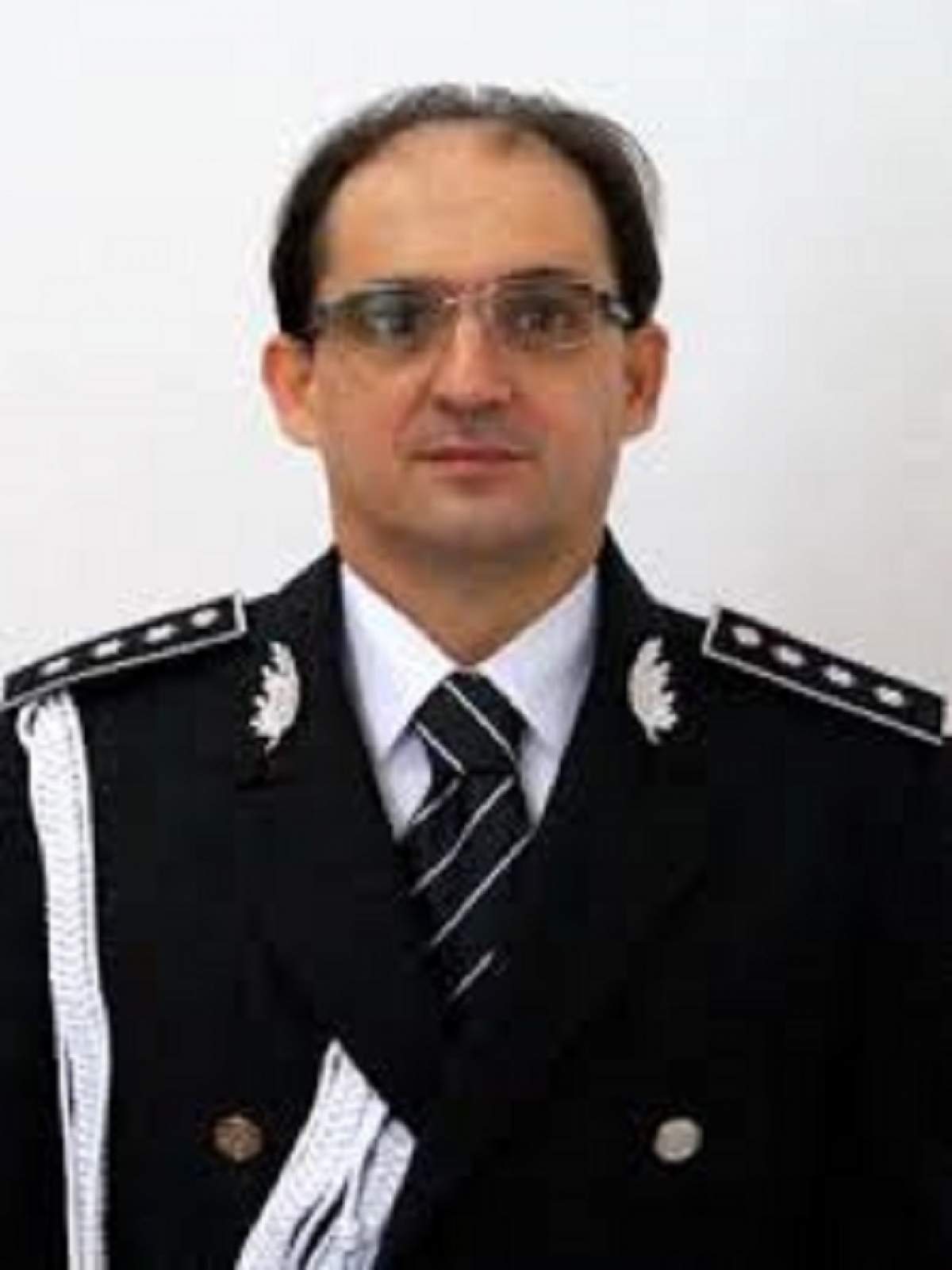 Gata cu bancurile despre poliţişti! Un actor de comedie a fost numit şeful Academiei de Poliţie!