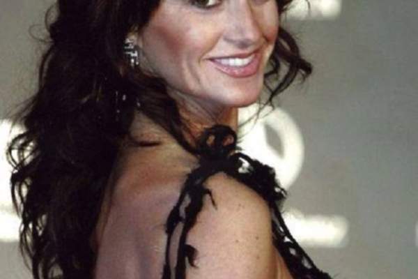 Are 54 de ani, dar corpul ei pare de 20! Nadia Comăneci a făcut furori pe plajă în costum de baie