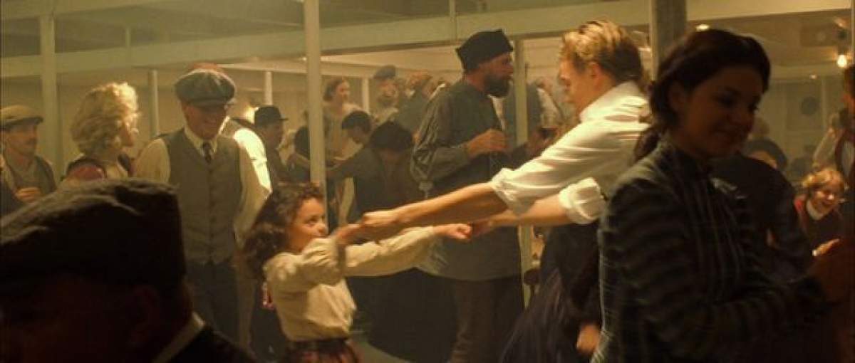 VIDEO / Nici nu o mai recunoști! Cum arată cea care a dansat cu Leonardo DiCaprio în ”Titanic”