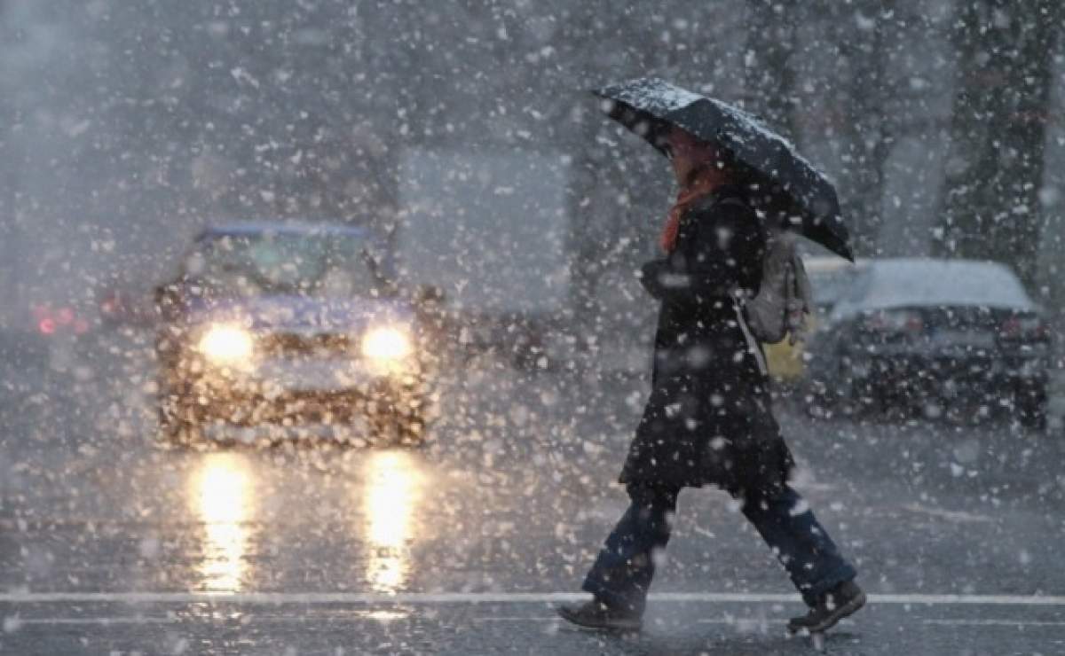 Fenomen neobişnuit sau...ceva normal? Cum au explicat meteorologii ninsoarea de sâmbătă seară