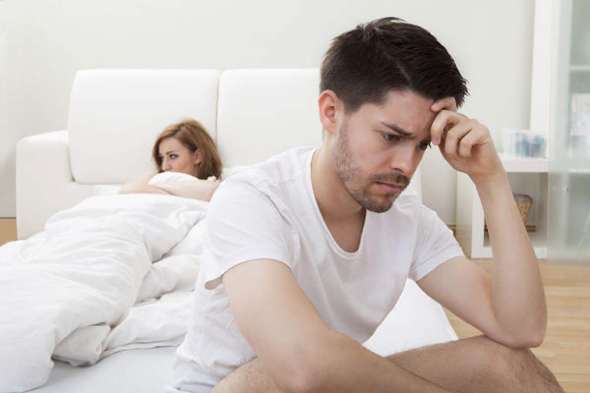 ÎNTREBAREA ZILEI - SÂMBĂTĂ: Cum îţi dai seama că iubitul tău nu e satisfăcut în pat?