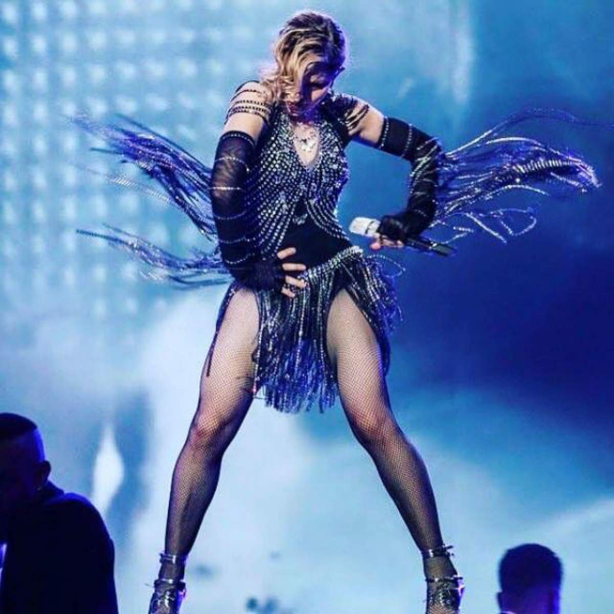Madonna, în lacrimi pe scenă! Artista a clacat în timpul unui concert, în faţa a zeci de mii de oameni: "O să plâng!"