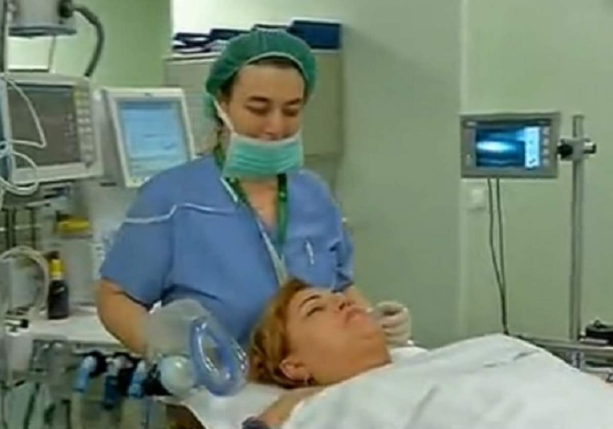 FOTO / Vrea să-şi găsească alesul, aşa că a suferit o operaţie de micşorare a stomacului! Imagini cu o artistă de la noi pe patul de spital