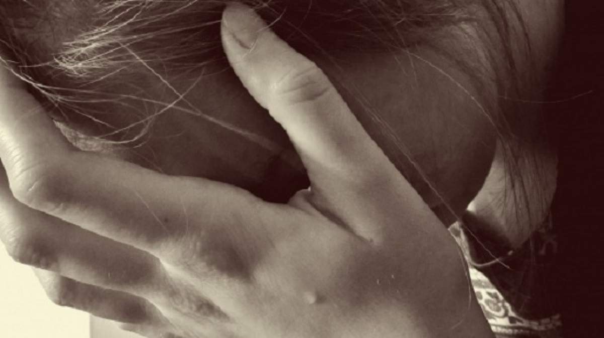 Caz şocant în apropierea Capitalei! O fetiţă de cinci ani, violată de concubin de faţă cu mama sa