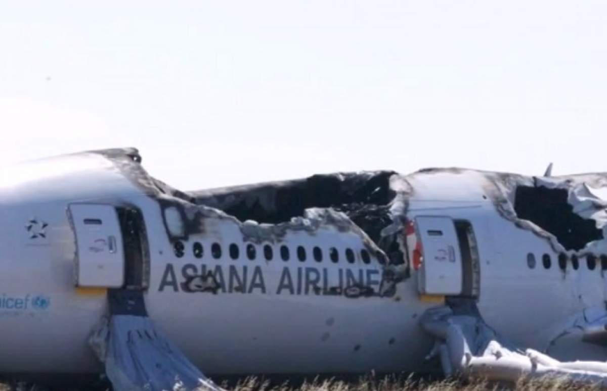 VIDEO / Un avion s-a prăbuşit! Niciun pasager nu a supravieţuit impactului