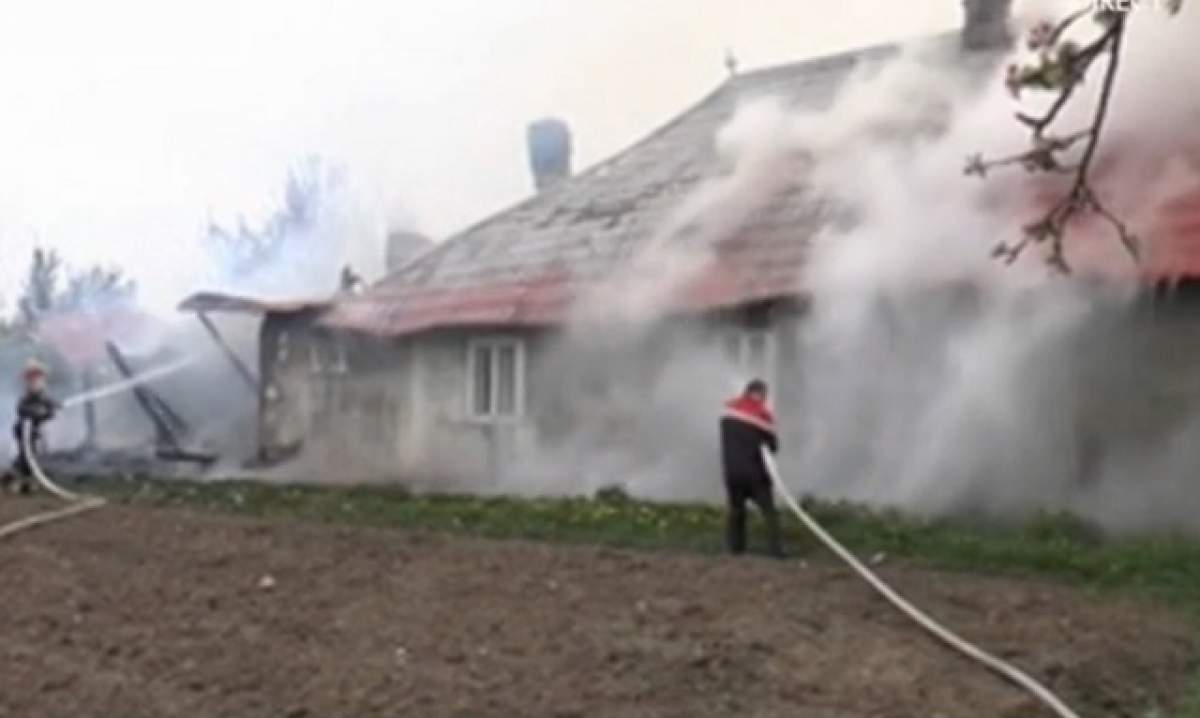 VIDEO / Flăcările Iadului au urcat pe pământ! Incendiu de proporţii în Suceava
