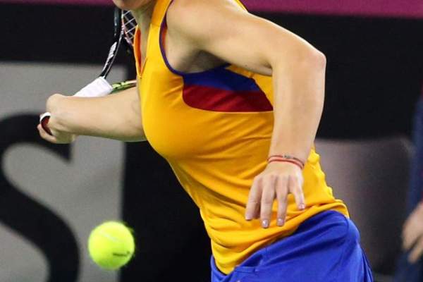 Simona Halep, eliminată în cadrul Turneului de la Stuttgart! Sportiva nu a plecat cu mâna goală