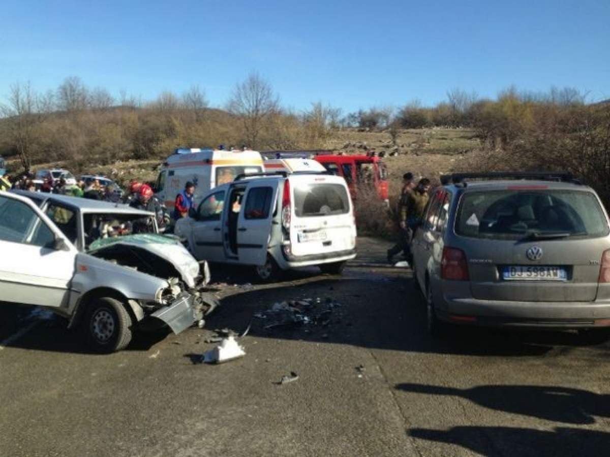 Accident la ieșirea din Capitală! Doi copii, răniți grav într-un carambol