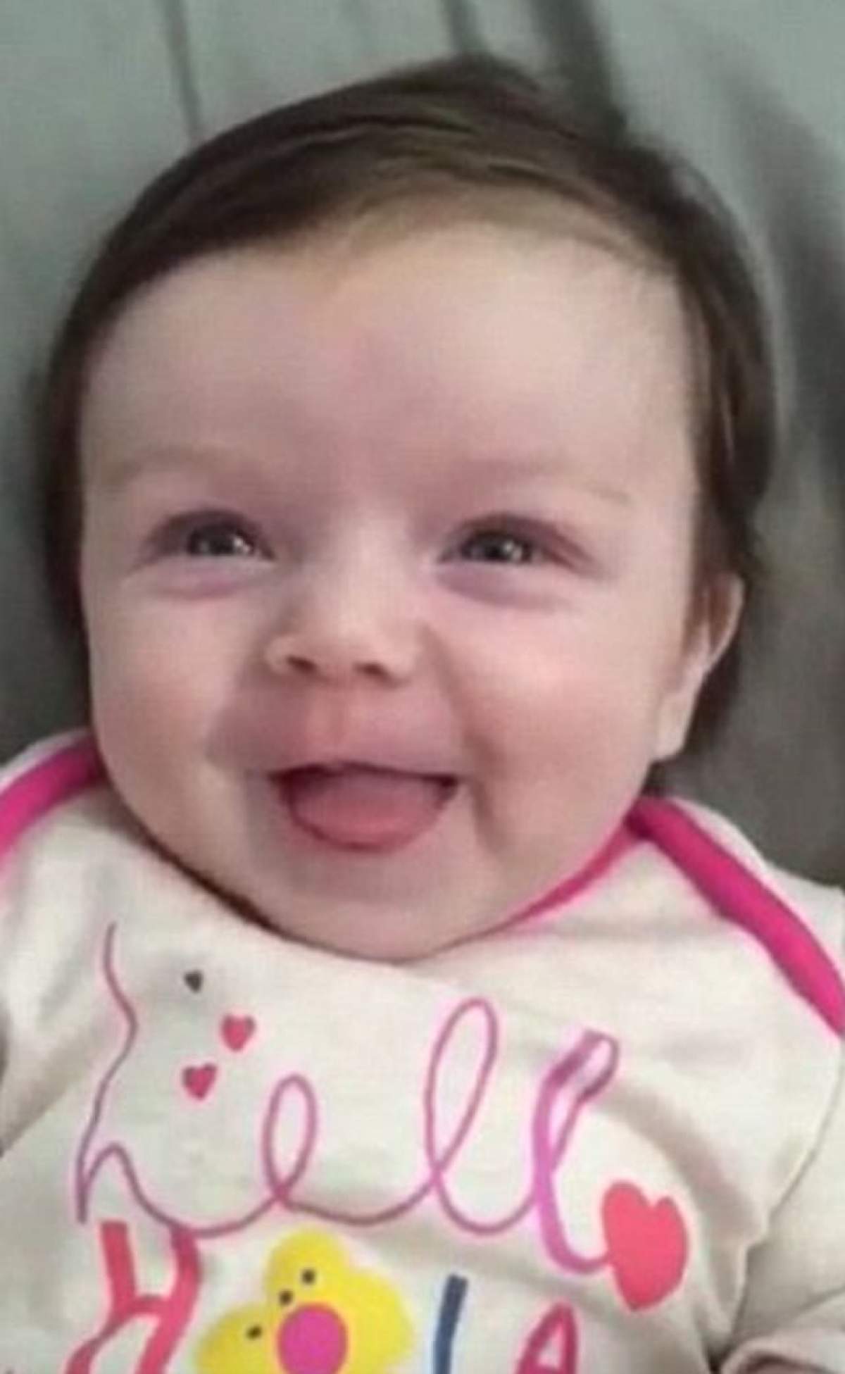 VIDEO / La nici trei luni, o fetiță a spus deja primele cuvinte! Părinții au filmat momentul care a devenit viral