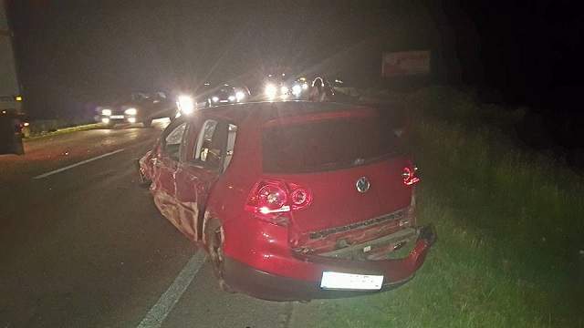 FOTO / A fost la un pas de moarte, din cauza unui şofer băut! Imagini terifiante de la locul accidentului