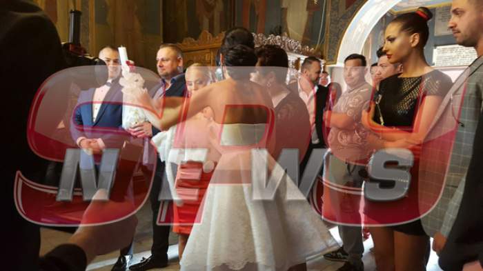 EXCLUSIV! Primele imagini de la botezul nașei Sânzianei Buruiană!