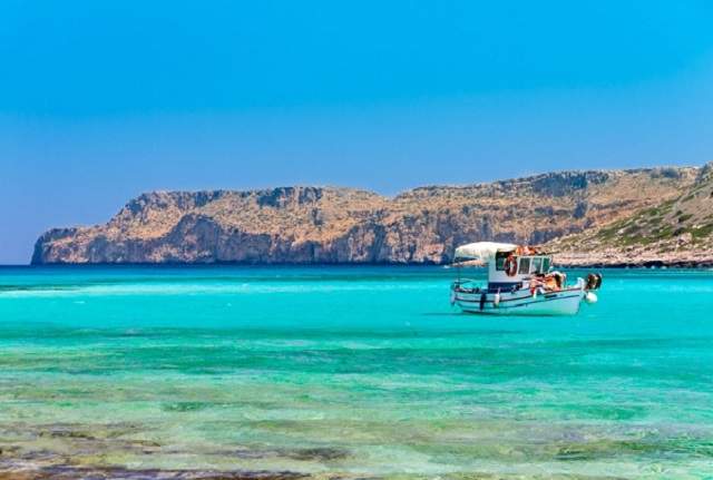 Creta şi Antalya, două destinaţii de vacanţă iubite de familiile cu copii