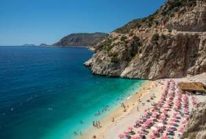 Creta şi Antalya, două destinaţii de vacanţă iubite de familiile cu copii