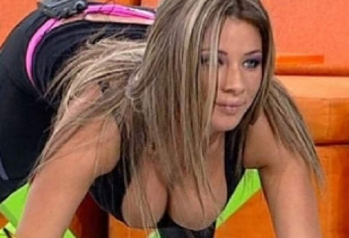 Roxana Vancea, unde-ţi sunt sânii imenşi?! Focoasa brunetă s-a dus în faţa oglinzii şi a pozat nud