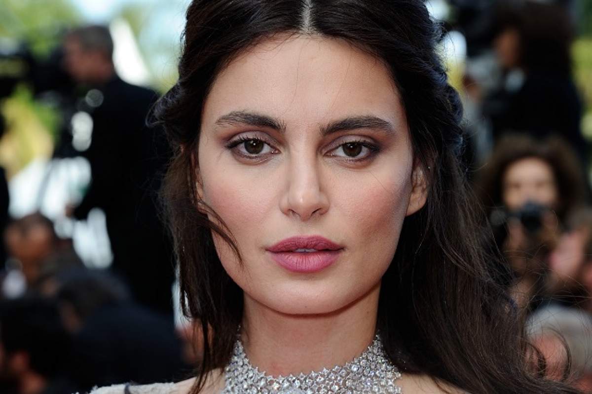 Catrinel Menghia, apariţie răpitoare pe covorul roşu de la Cannes! Rochia aleasă, etalon de eleganţă şi feminitate