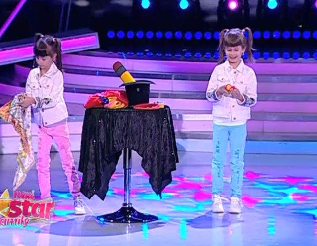 VIDEO / Mihai Morar şi fetiţele lui, număr de magie la "Next Star". Micuţele prezentatorului sunt adorabile