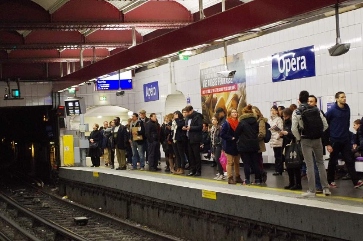 Panică la o staţie de metrou din Milano! Toată lumea a fost evacuată înainte de marele meci dintre Real Madrid şi Atletico Madrid