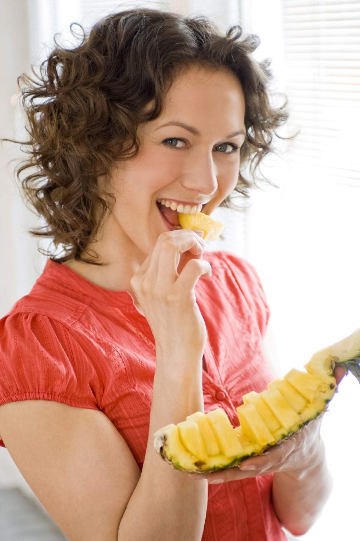 Beneficiile neştiute ale ananasului! Consumă-l în fiecare zi şi vei fi surprins de efectele sale