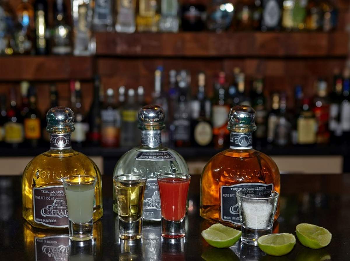ÎNTREBAREA ZILEI - LUNI: De ce slăbeşti dacă bei tequila?