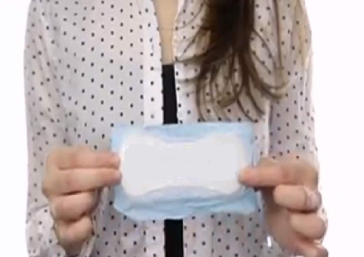 VIDEO / Şi-a pus un absorbant pe cămaşă şi toate problemele s-au rezolvat. De ce s-o faci şi tu mereu când pleci de acasă