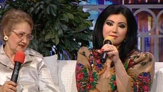 Reacția incredibilă a Adrianei Bahmuțeanu, atunci când mama ei i-a urat LA MULȚI ANI