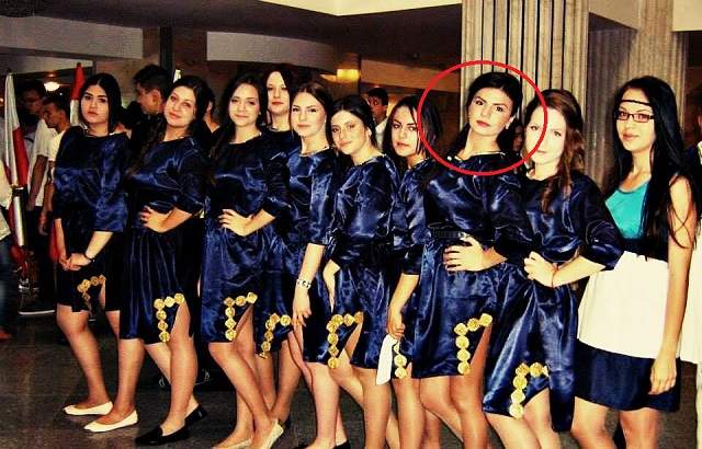 Imagini fierbinţi cu o bombă sexy de la Şcoala de Poliţie! Bărbaţii ar face coadă la ea, pentru a fi încătuşaţi