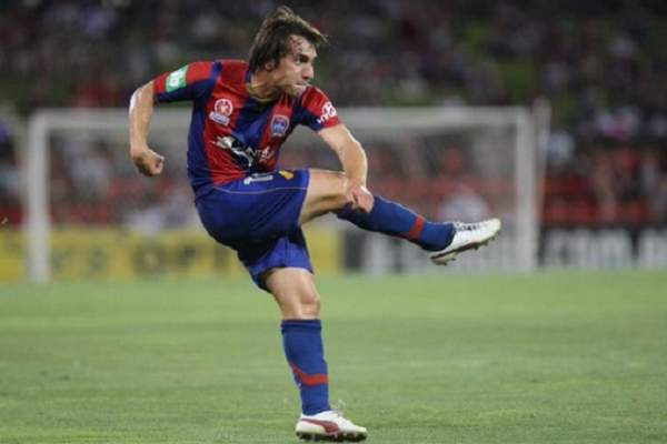 Moarte trasă la indigo! După Patrick Ekeng, un alt fotbalist și-a pierdut viața pe teren, în timpul meciului