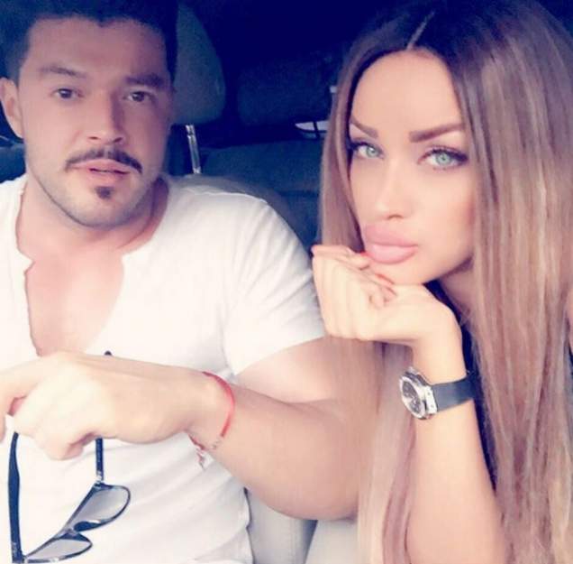 Bianca Drăguşanu a defilat cu burtica de gravidă prin oraş. Viitoarea mămică nu-şi mai ascunde sarcina