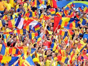 GALERIE FOTO / Avem cele mai tari imagini de la meciul Franţa – România! Fete frumoase, suporteri minunaţi şi fotbalişti de top!