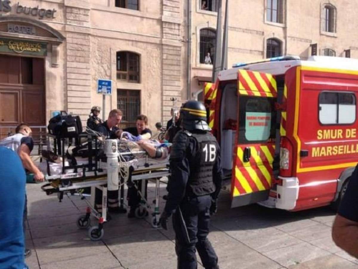 VIDEO / EURO 2016 - TRAGEDIE la Marsilia! Un fan englez a murit, în urma unor bătăi de stradă! Un alt suporter e în stare critică!