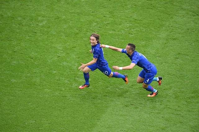 FOTO / EURO 2016: Turcia – Croaţia 0-1, în Grupa D. Modrici a marcat, Corluka a fost umplut de sânge!