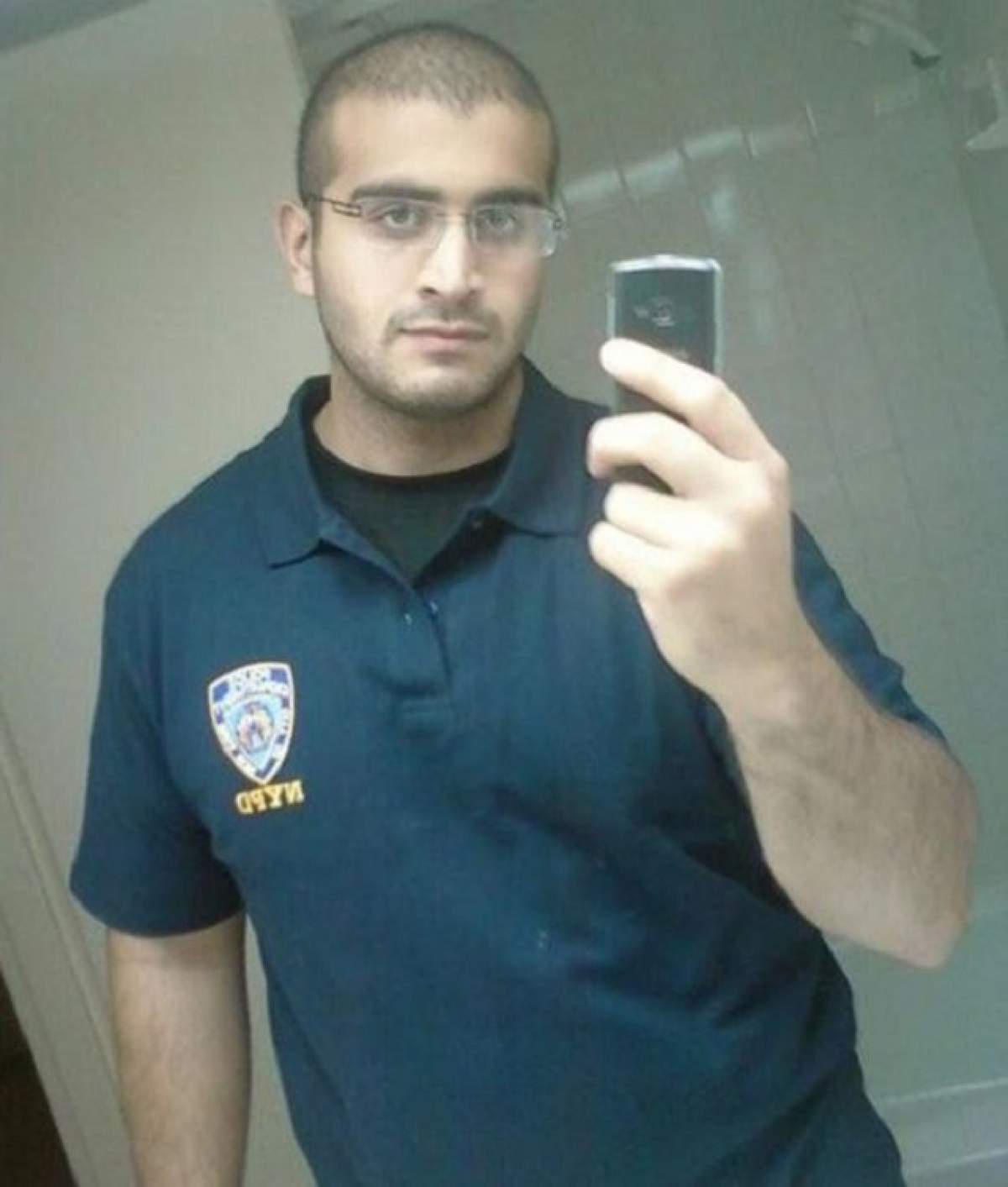 FOTO / Prima imagine cu autorul masacrului din clubul din Orlando! El a ucis cu sânge rece 50 de tineri
